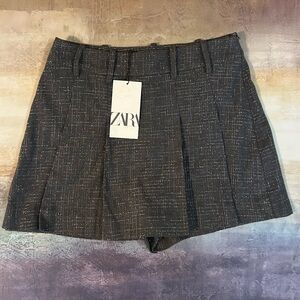 New - Zara Metallic Gray Skort